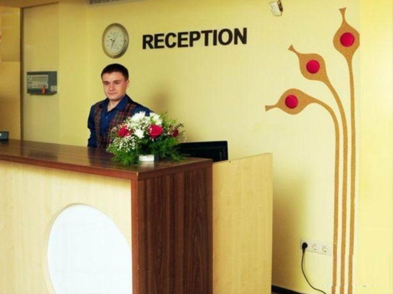 Hotel Neon Timişoara Buitenkant foto